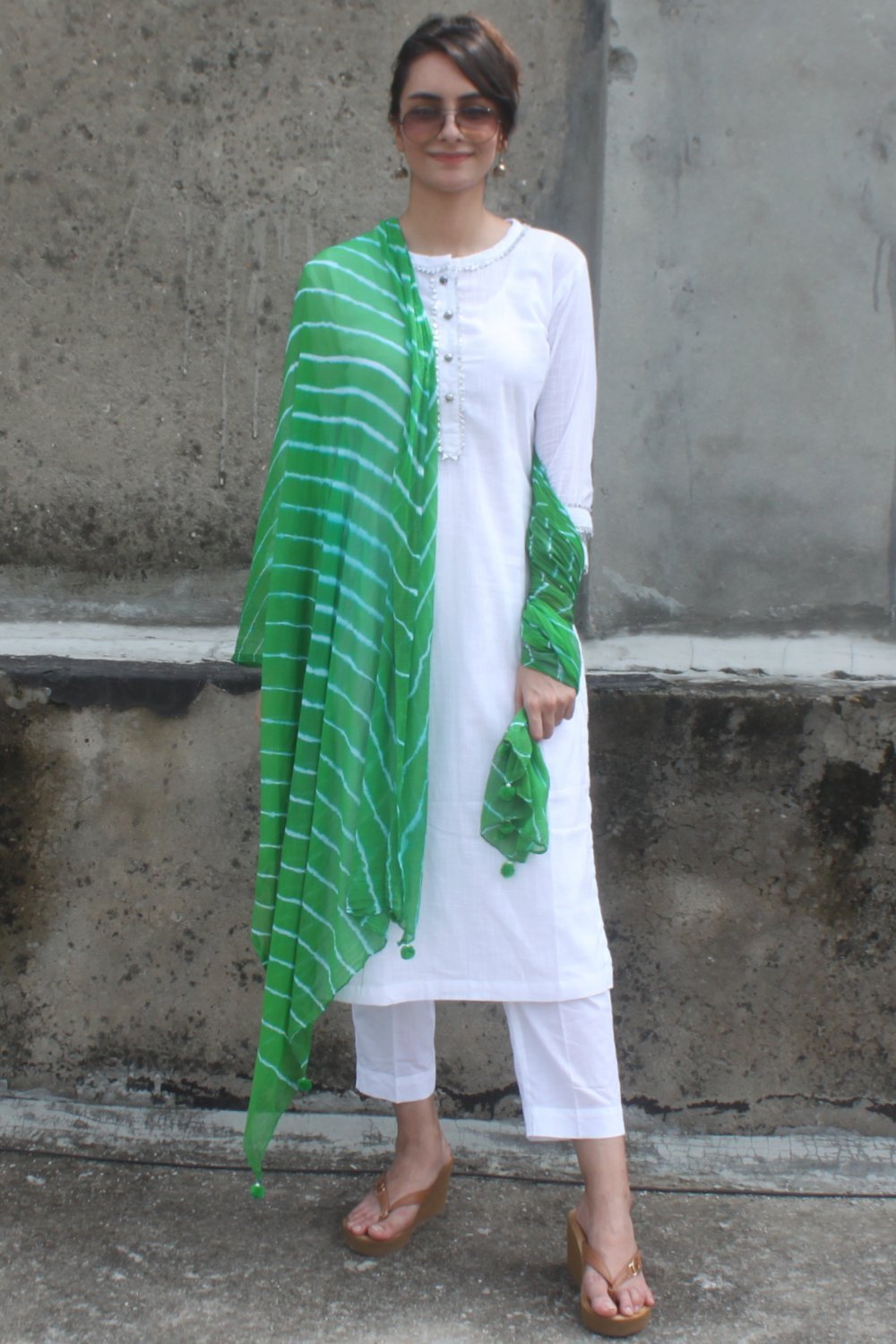 Women Rayon solid plain kurta with printed dupatta set